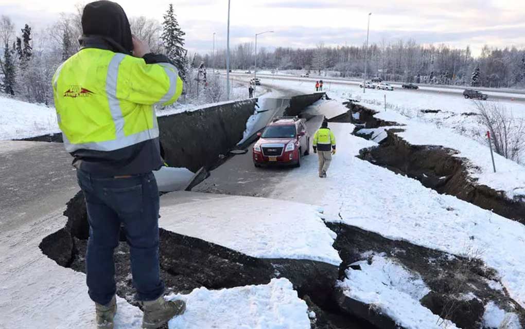 La península de Alaska es estremecida por potente sismo