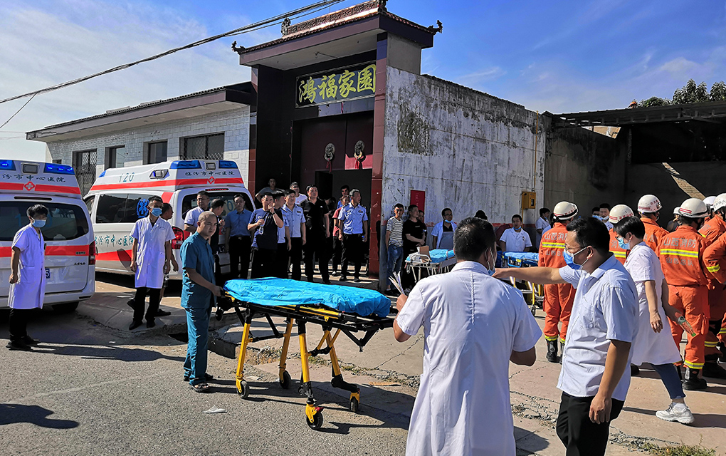 Derrumbe de restaurante de dos pisos en China deja 17 muertos