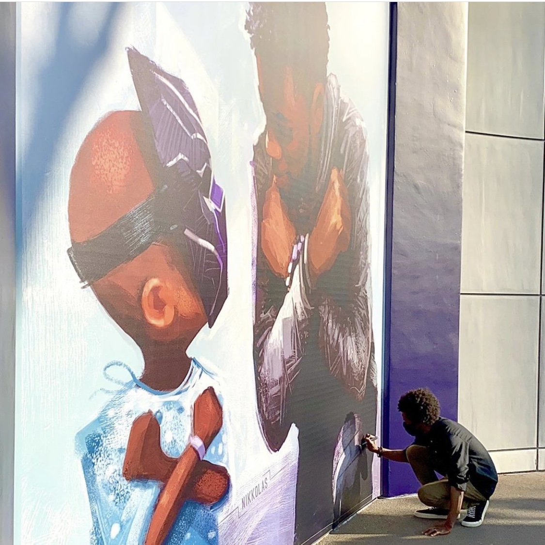 Mural Chadwick Boseman Disneyland / Especial