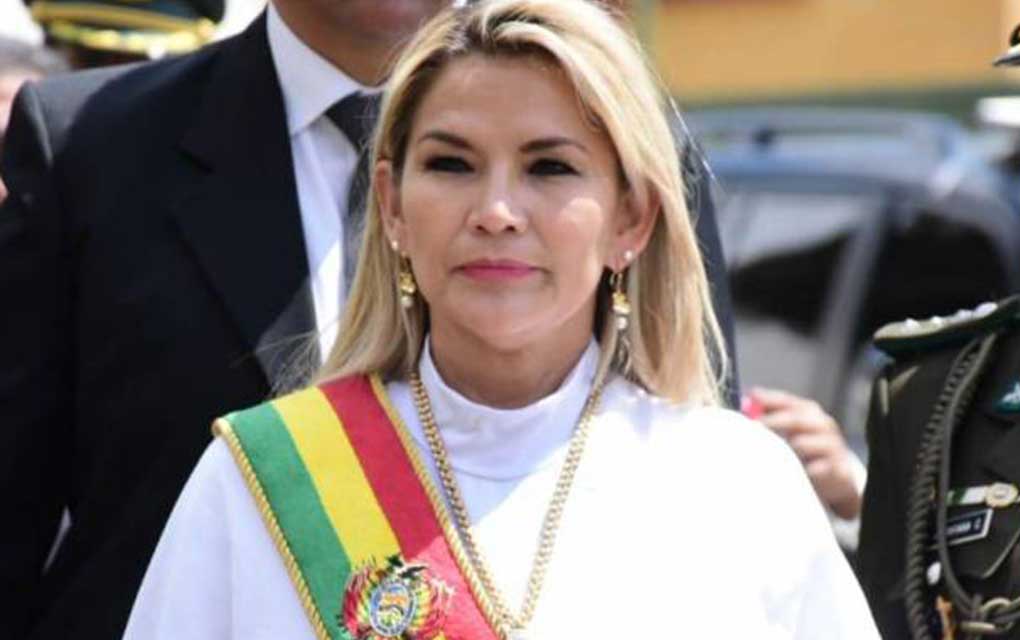 Jeanine Áñez deja la candidatura presidencial