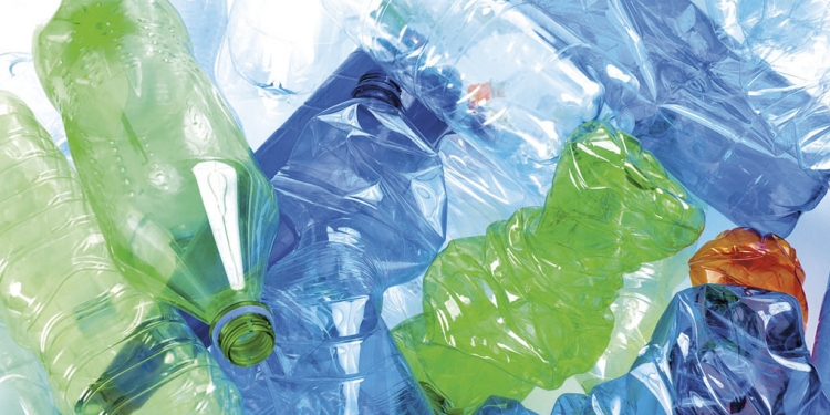 Posee industria queretana reto en manejo de plásticos. / Foto: iStock