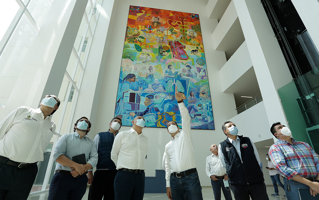 Gobernador y titular del INSABI visitan el nuevo Hospital General de Querétaro /Foto: Especial