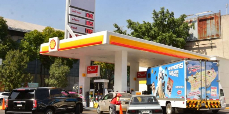 A raíz de la Reforma Energética, Pemex empezó a tener competencia en la distribución de gasolina en México. (ESPECIAL)