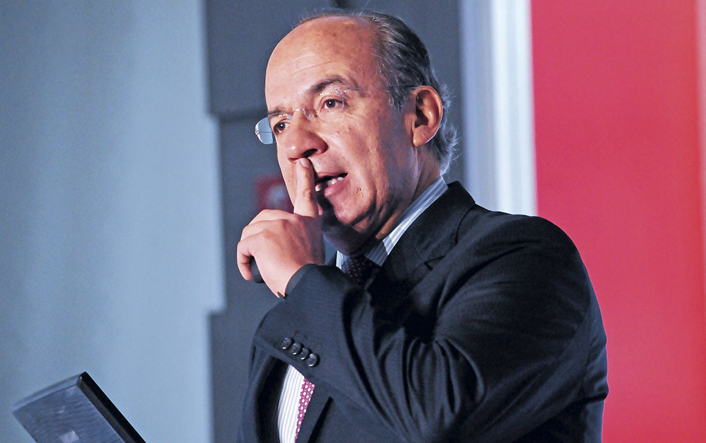 Aconsejan a Calderón dar paso a nuevos liderazgos políticos