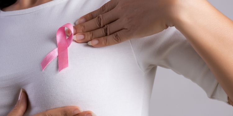 En México diario mueren 18 mujeres de cáncer de mama