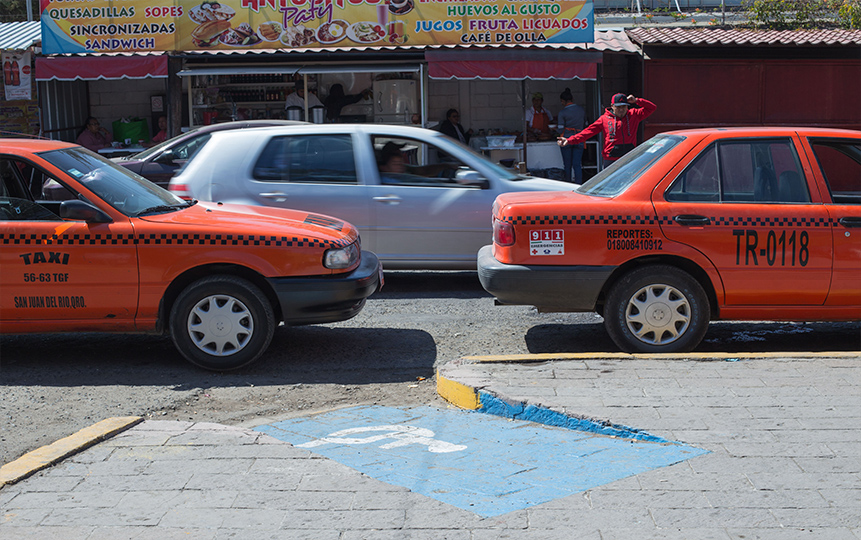 IQT establece tarifas de taxis para San Juan del Río
