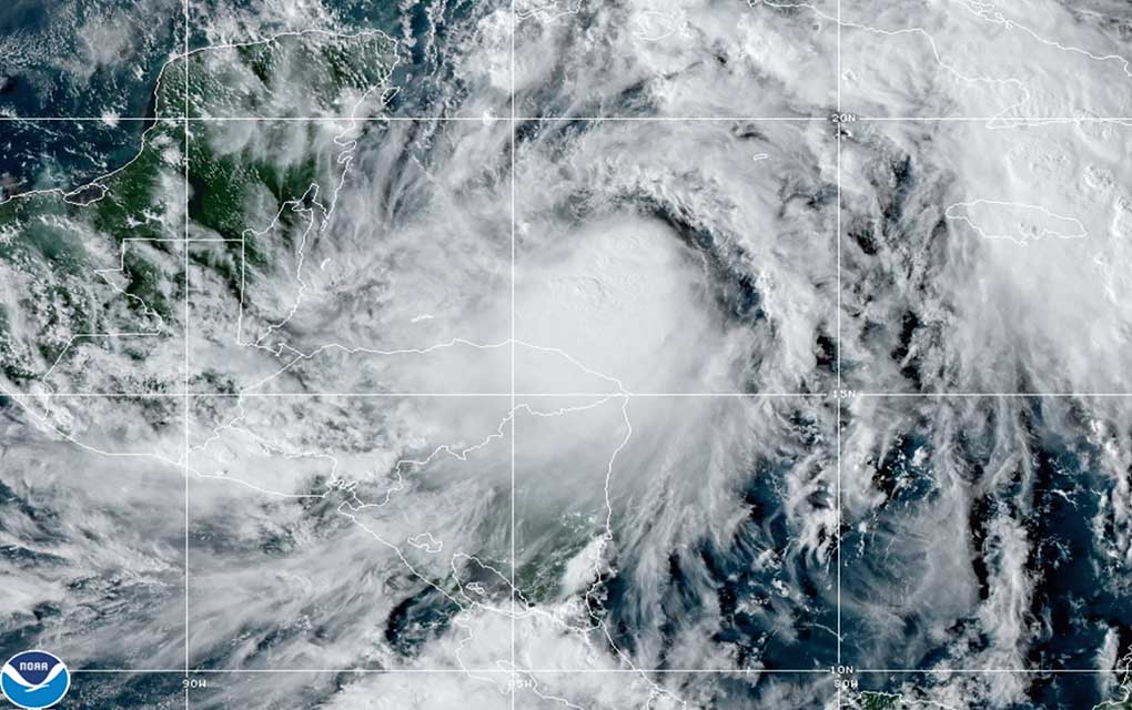 Zeta podría ser huracán antes de llegar a México  