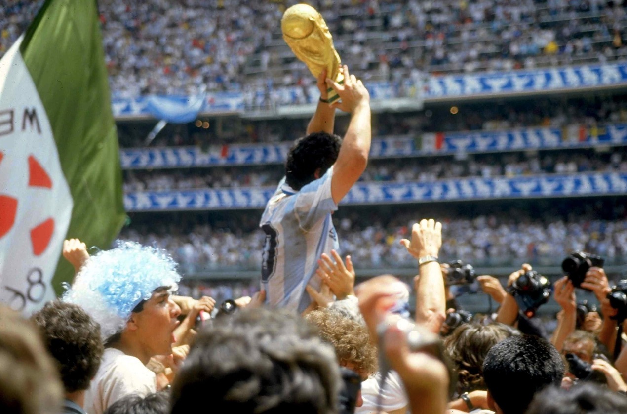 Cinco momentos imperdibles de la vida de Diego Maradona / Fotos: AP , Mexsport, Especial 