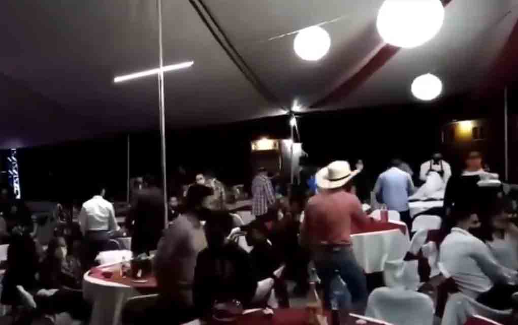 Desalojan bodas y fiestas en Querétaro