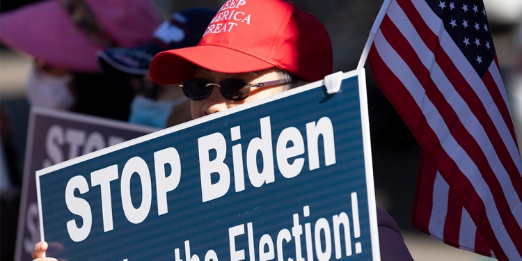 Republicanos crean riesgos al fomentar dudas sobre elección /Foto: AP