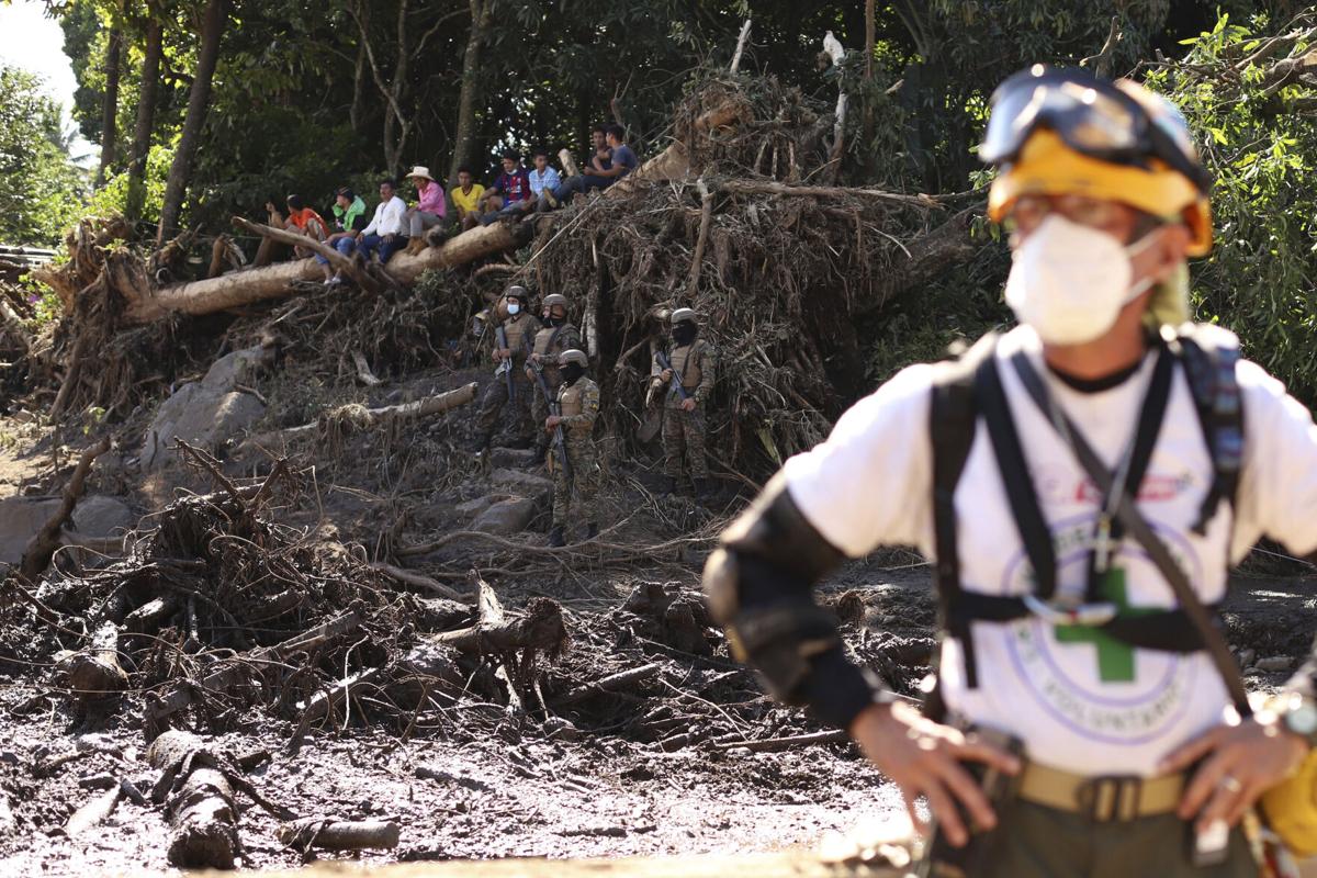 A Centroamérica esta temporada de huracanes llegó a El Salvador más fuerte que otros años y en medio de la pandemia. (AP)