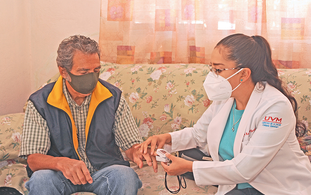 Médico en casa, iniciativa que procura el cuidado/ Foto: Fernando Camacho