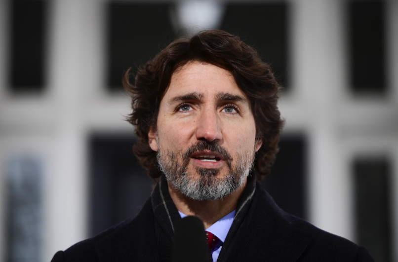 El primer ministro de Canadá, Justin Trudeau, ordenó reanudar los vuelos el 30 de abril. FOTO: AP