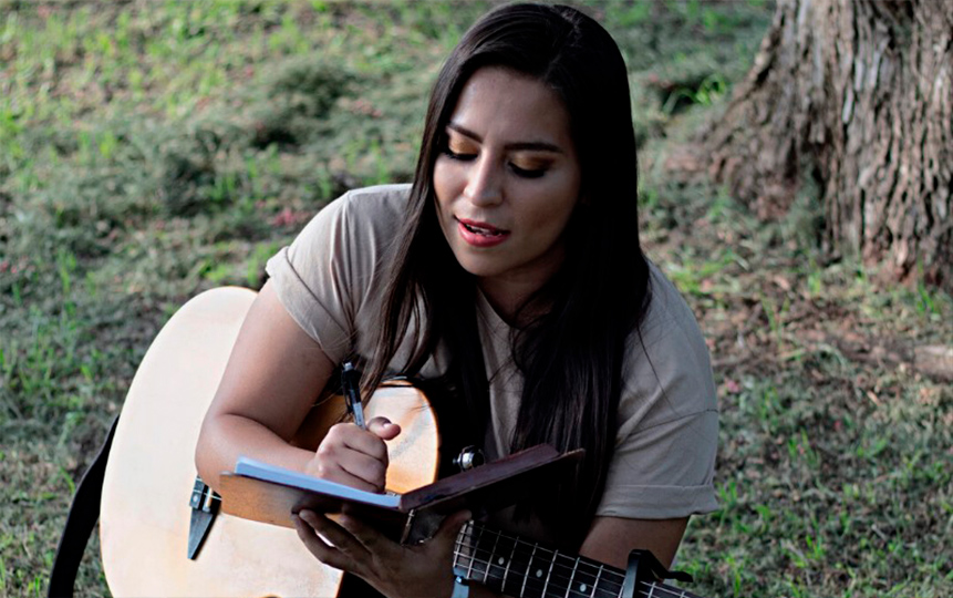 La cantante Grecia Campos, en una imagen de su video musical