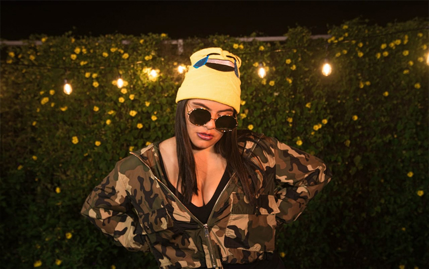    La cantante Yo Soy Fer presenta su sencillo 'Rompecabezas'