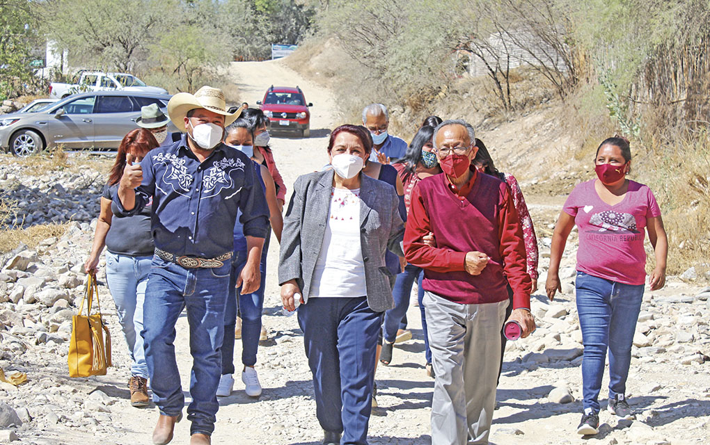 Celia Maya acudió a la Sierra y Tequisquiapan con militancia de Morena