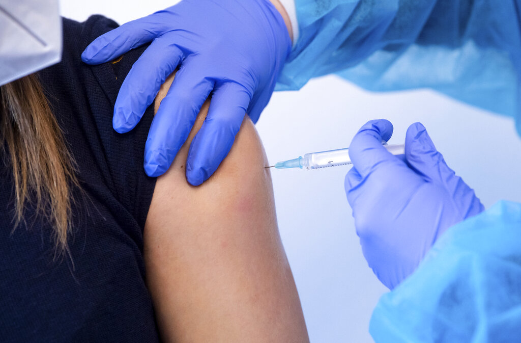 No hay denuncias sobre vacunas falsas / Foto: AP