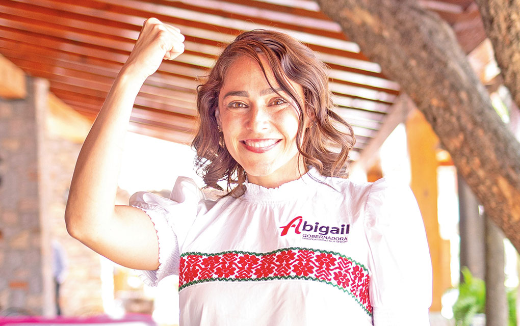 Último gobernador del PRI en Querétaro dejó vara alta: Abigail Arredondo