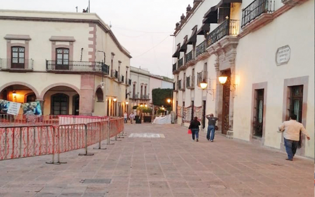 Celebra comercio informal retiro de ambulantes de Plaza de Armas/ Foto: Especial