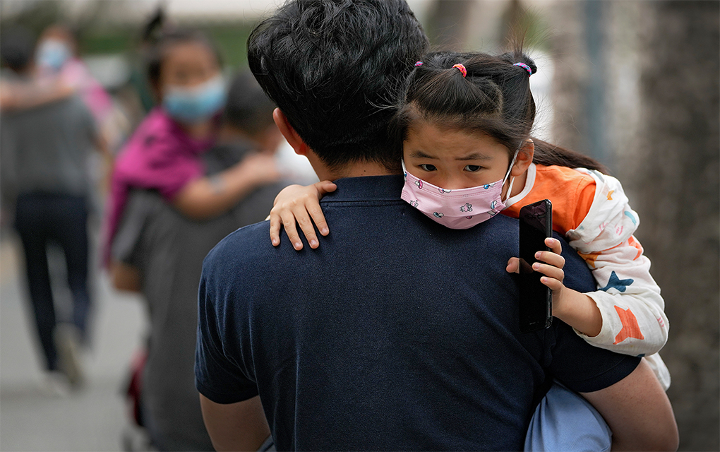 Da China primer paso para vacuna a niños contra COVID-19