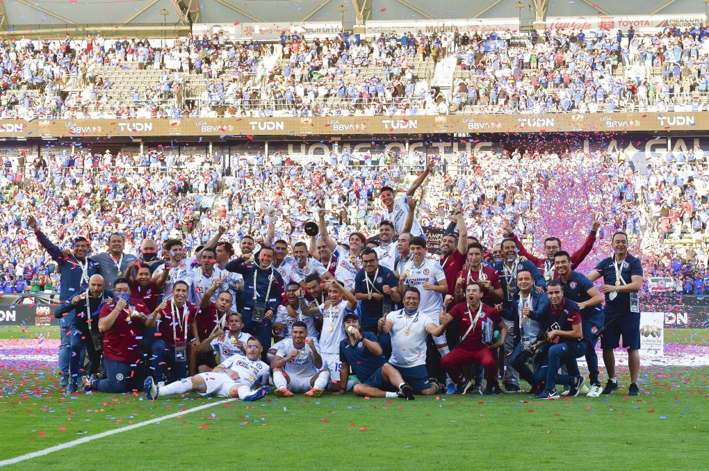 Cruz Azul levanta otro título con doblete de Rodríguez / Foto: Especial 