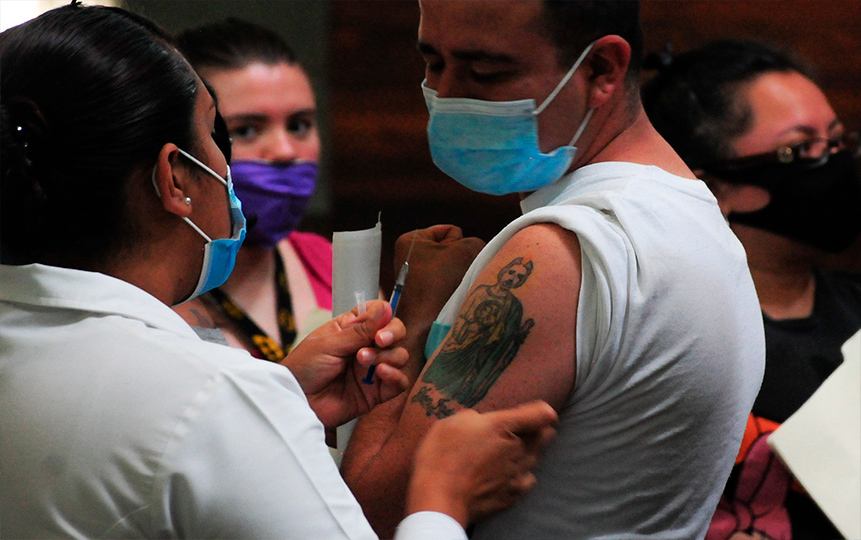 Según encuesta, la mayoría de los mexicanos confían en las vacunas
