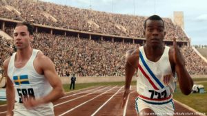 Tiempo de leyendas (1990) Retrata la historia olímpica de Jesse Owens, oro en los 100 y 200 metros planos y símbolo contra la ideología nazi.