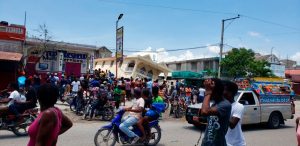 Aumenta a 227 cifra de muertos por sismo en Haití