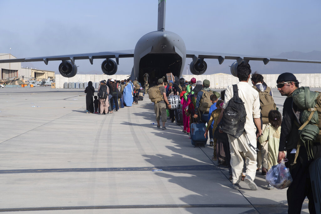 Evacuación del Aeropuerto de Kabul. (AP)