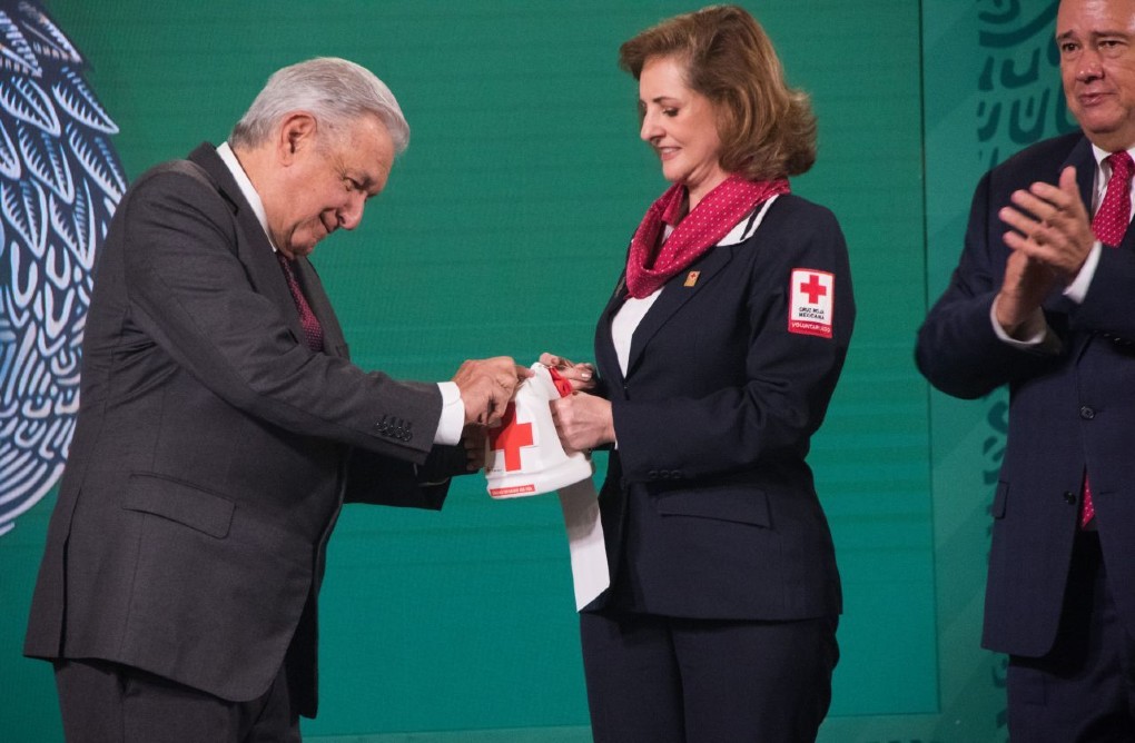 AMLO y Sheinbaum convocan a participar en colecta de la Cruz Roja