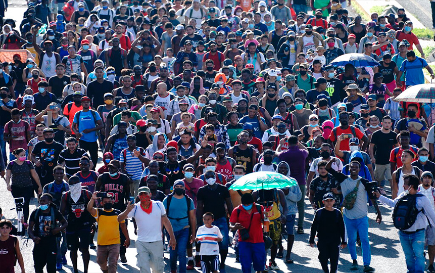 Cuarto grupo de migrantes parte de frontera sur de México