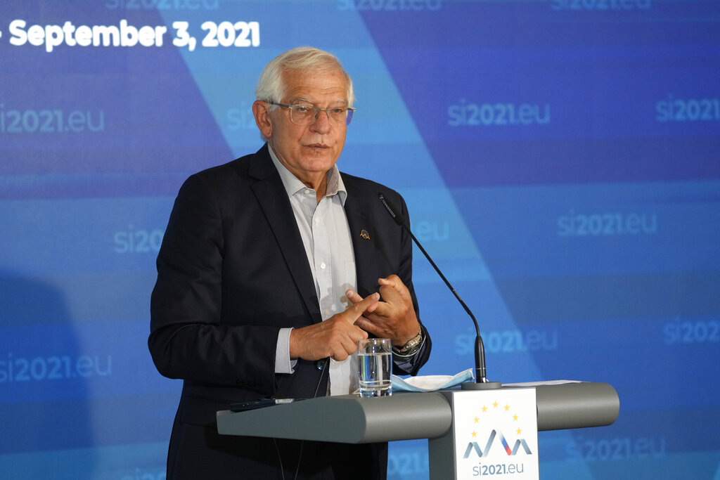 El comisionado de relaciones exteriores de la UE Josep Borrell en Kranj, Eslovenia el 3 de septiembre del 2021. (AP)