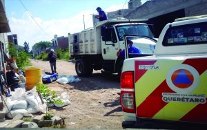Querétaro: Atienden socavón en colonia Felipe Carrillo Puerto
