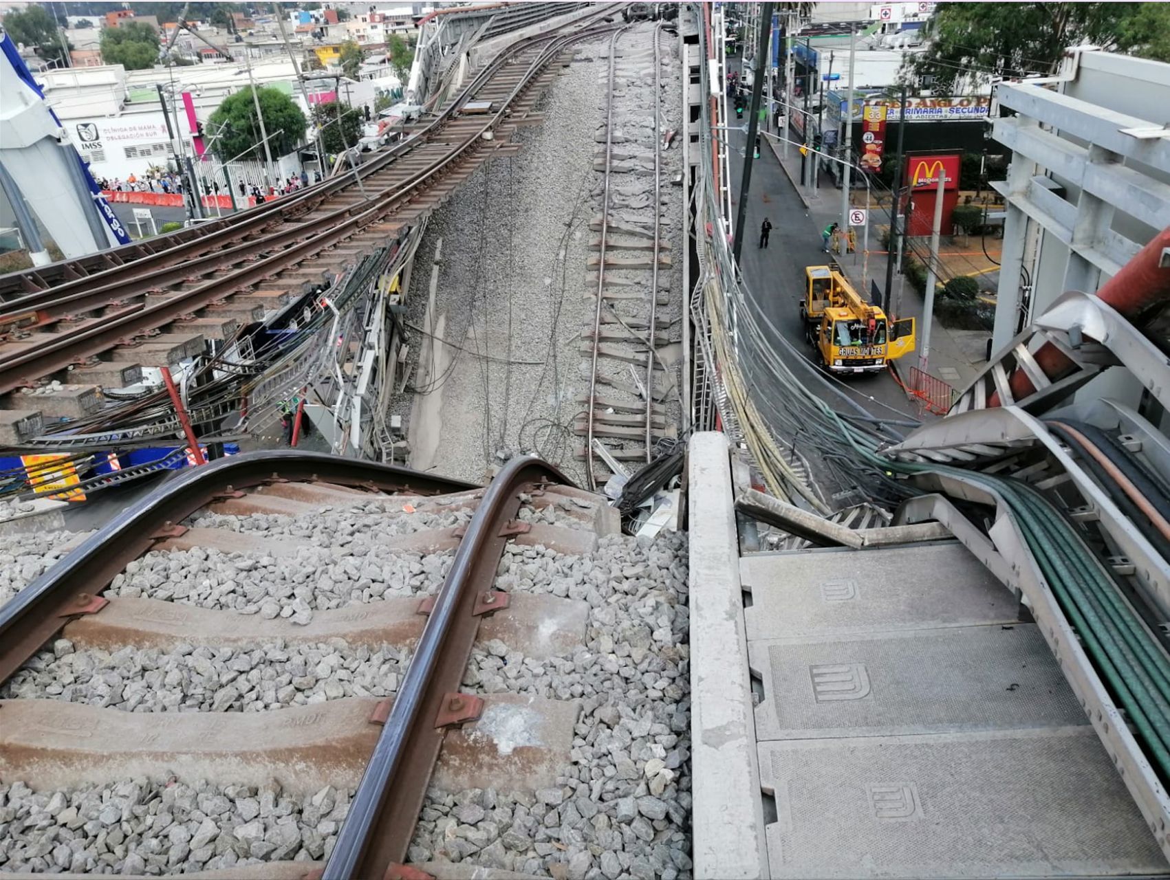 Fiscalía capitalina asegura que irá tras implicados en la mala construcción de la Línea 12 del Metro. (Cuartoscuro)
FOTO: CUARTOSCURO.COM