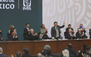 Obrador encabeza la 112 Asamblea General del IMSS