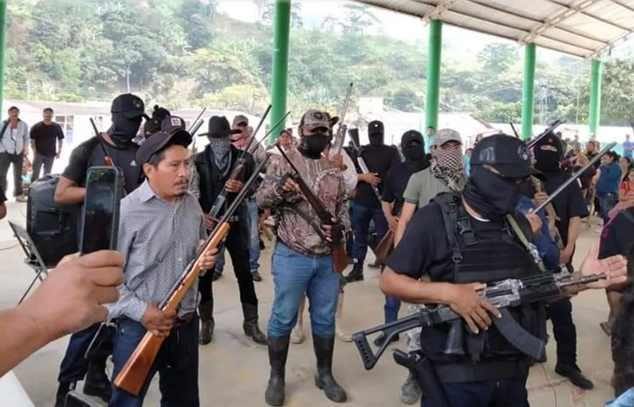 Campesinos exigen que sus tierras sigan perteneciendo al estado de Chiapas. (Especial)