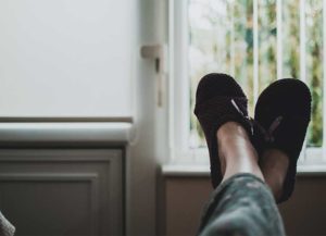 7 razones de peso para usar pantuflas en casa