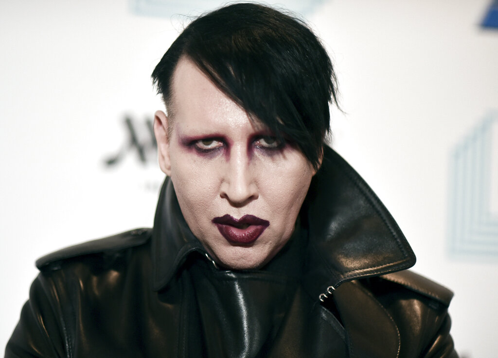 Marilyn Manson en la 9na edición anual del concierto a beneficio Home for the Holidays, el 10 de diciembre de 2019, en Los Ángeles. (AP)