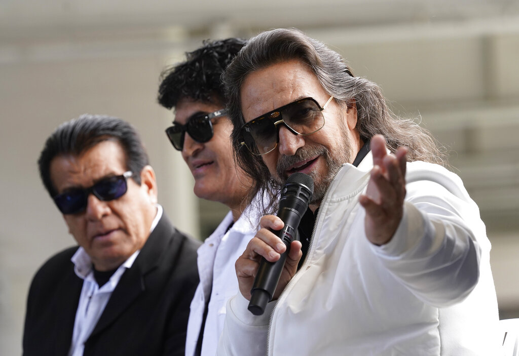 A 25 años de su último concierto Los Bukis están de regreso con una de las giras más lucrativas del momento. (Foto AP)