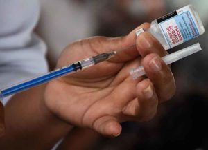 Vacuna 'Moderna' recibe aprobacion completa en EUA
