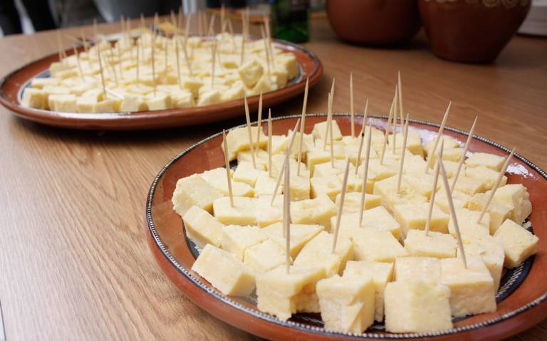 Los consumidores rechazan los quesos reales por su fuerte sabor, revela estudio de la UNAM. (Cuartoscuro)
