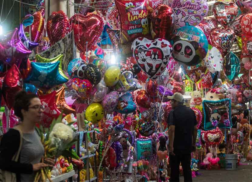 Mexicanos celebran el Día de San Valentín. / Foto: Cuartoscuro