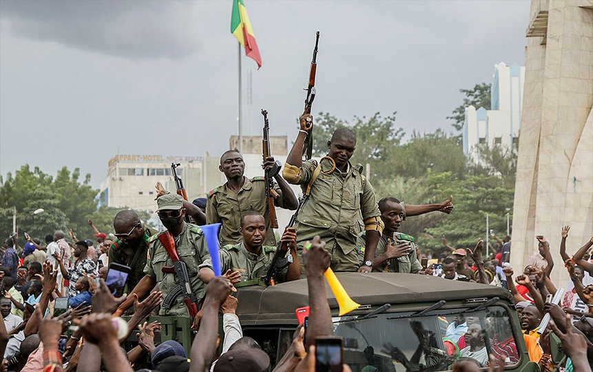 Seis golpes en cinco países africanos: ¿Qué está pasando?