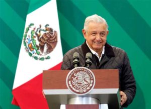 AMLO admite que violó la ley del Banco de México