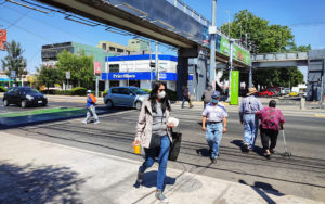 Autoridades pretenden fortalecer los pasos peatonales en la capital. Isai López