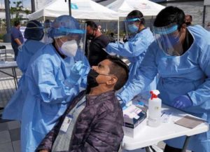 México reporta cifra más baja de muertes por COVID durante cuarta ola