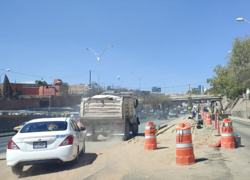 Tráfico pesado en Querétaro por obras. Foto: Especial