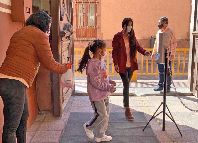 Por obras, alumnos podrían salir antes de su horario establecido en Querétaro / Foto: Especial.