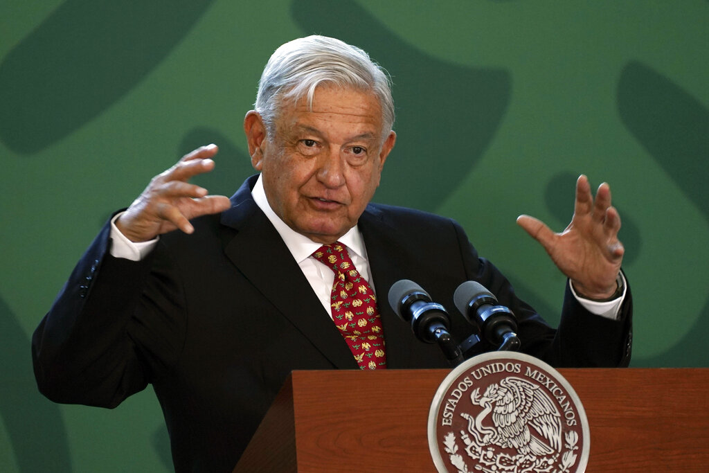 El presidente de México, Andrés Manuel López Obrador en su conferencia mañanera. (AP)