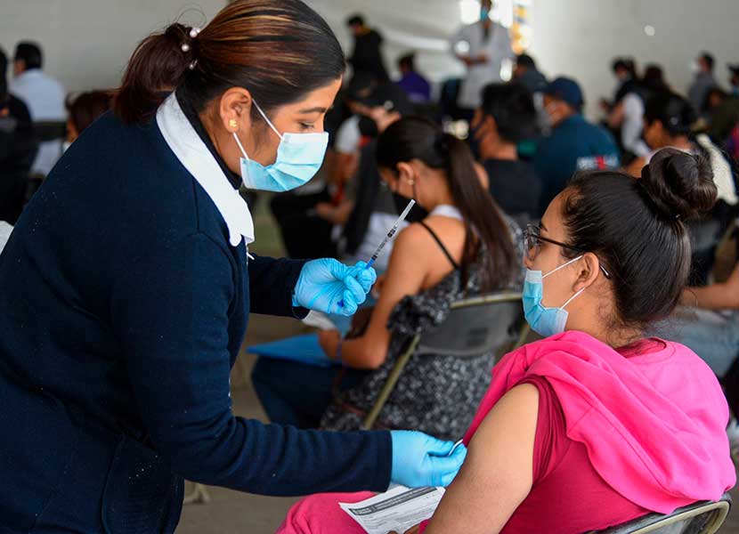 Se vacunarán contra COVID a los rezagados de Querétaro. Foto: Cuartoscuro